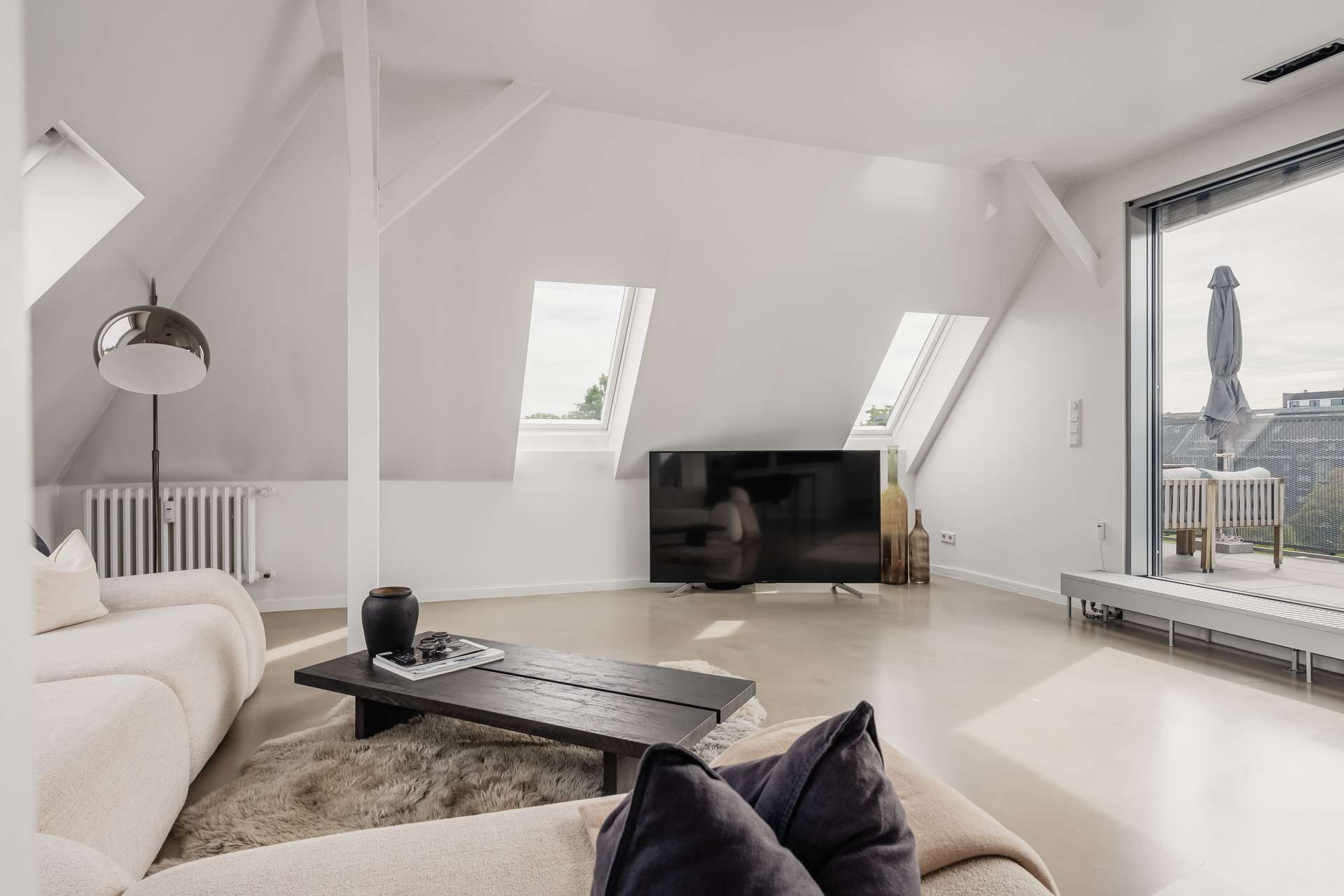 Wohnzimmer mit Terrassentür